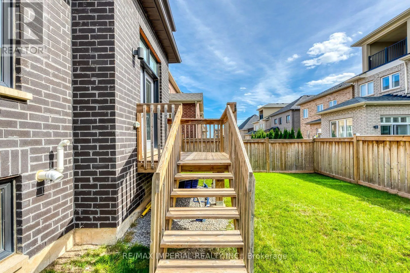 4044 CHANNING CRESCENT