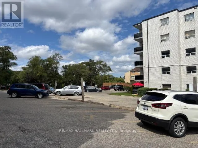 408 - 3151 JAGUAR VALLEY DRIVE