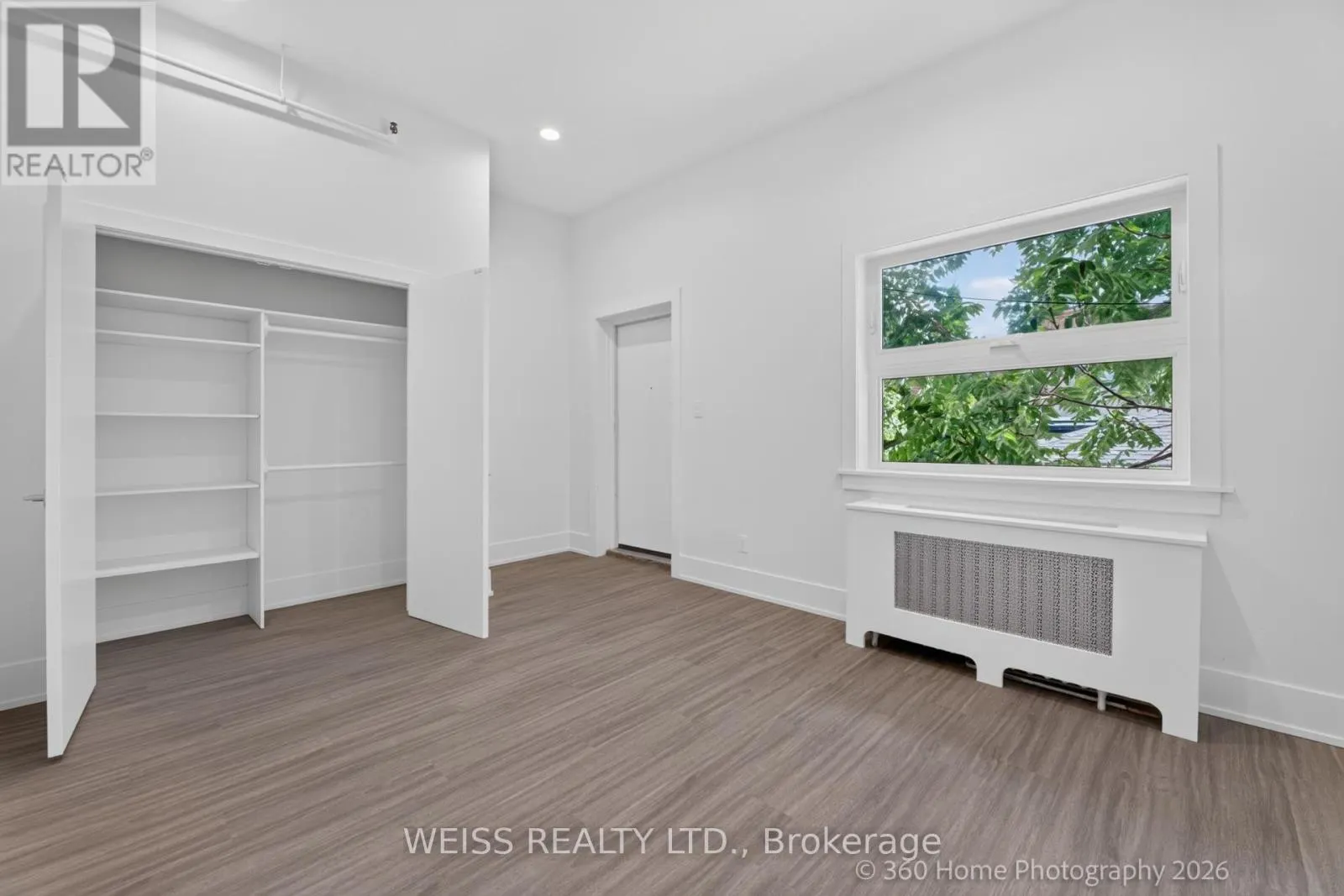 2 - 897 LANSDOWNE AVENUE