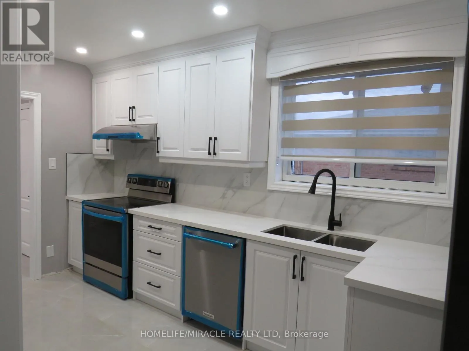 18 RUBYDALE GARDENS