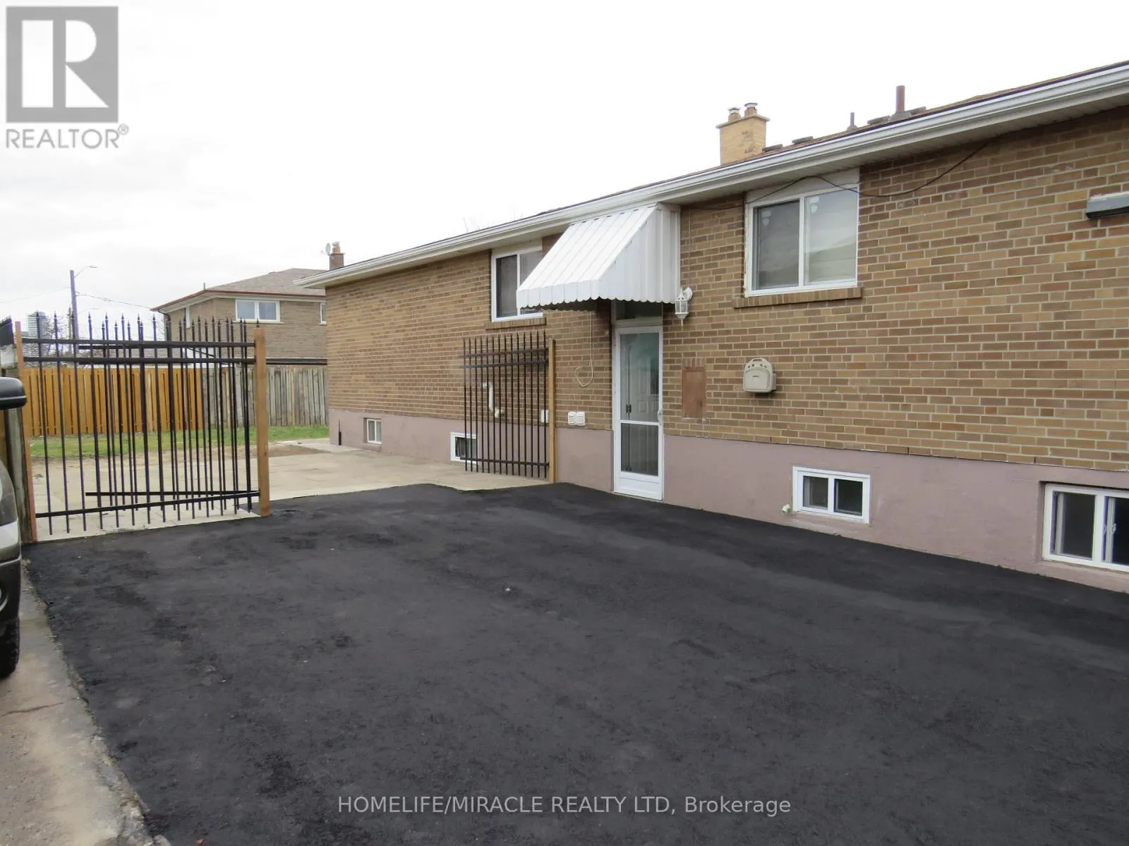 18 RUBYDALE GARDENS