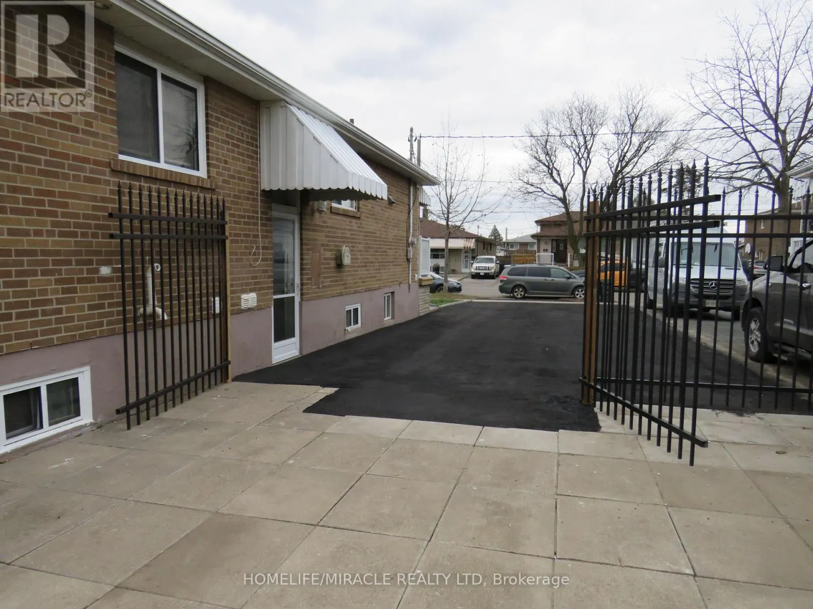 18 RUBYDALE GARDENS