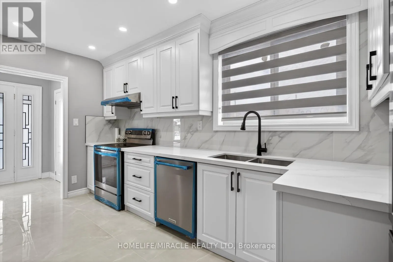 18 RUBYDALE GARDENS