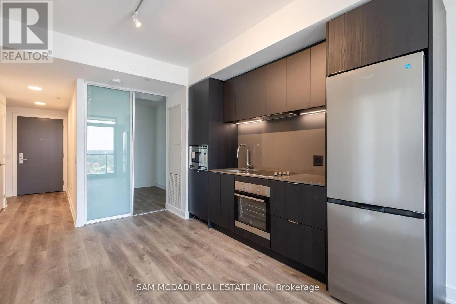 1517 - 86 DUNDAS STREET E