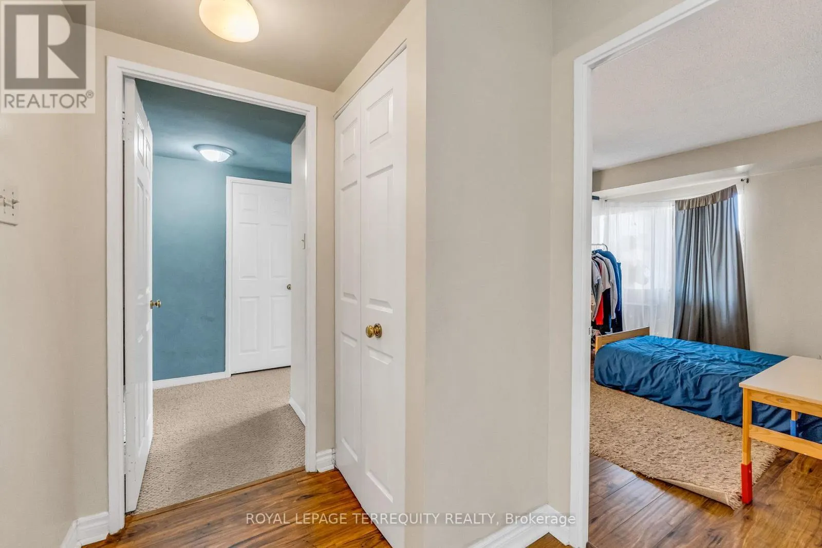 1512 - 250 WEBB DRIVE
