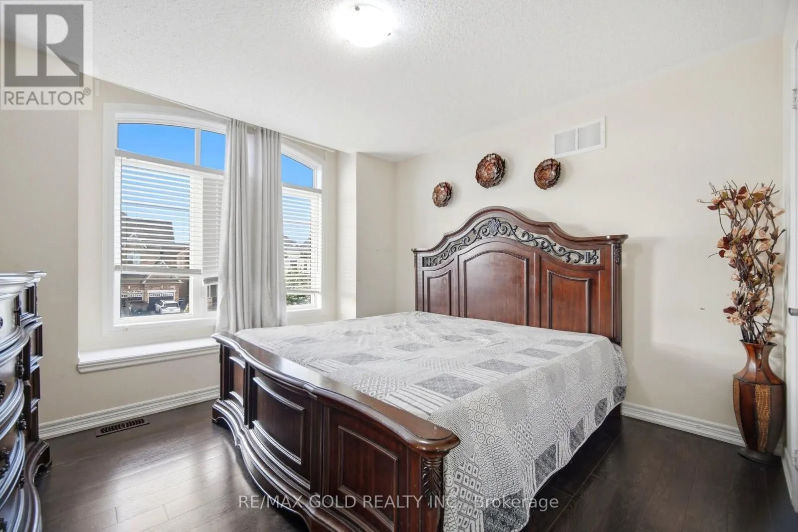 49 SQUIRE ELLIS DRIVE