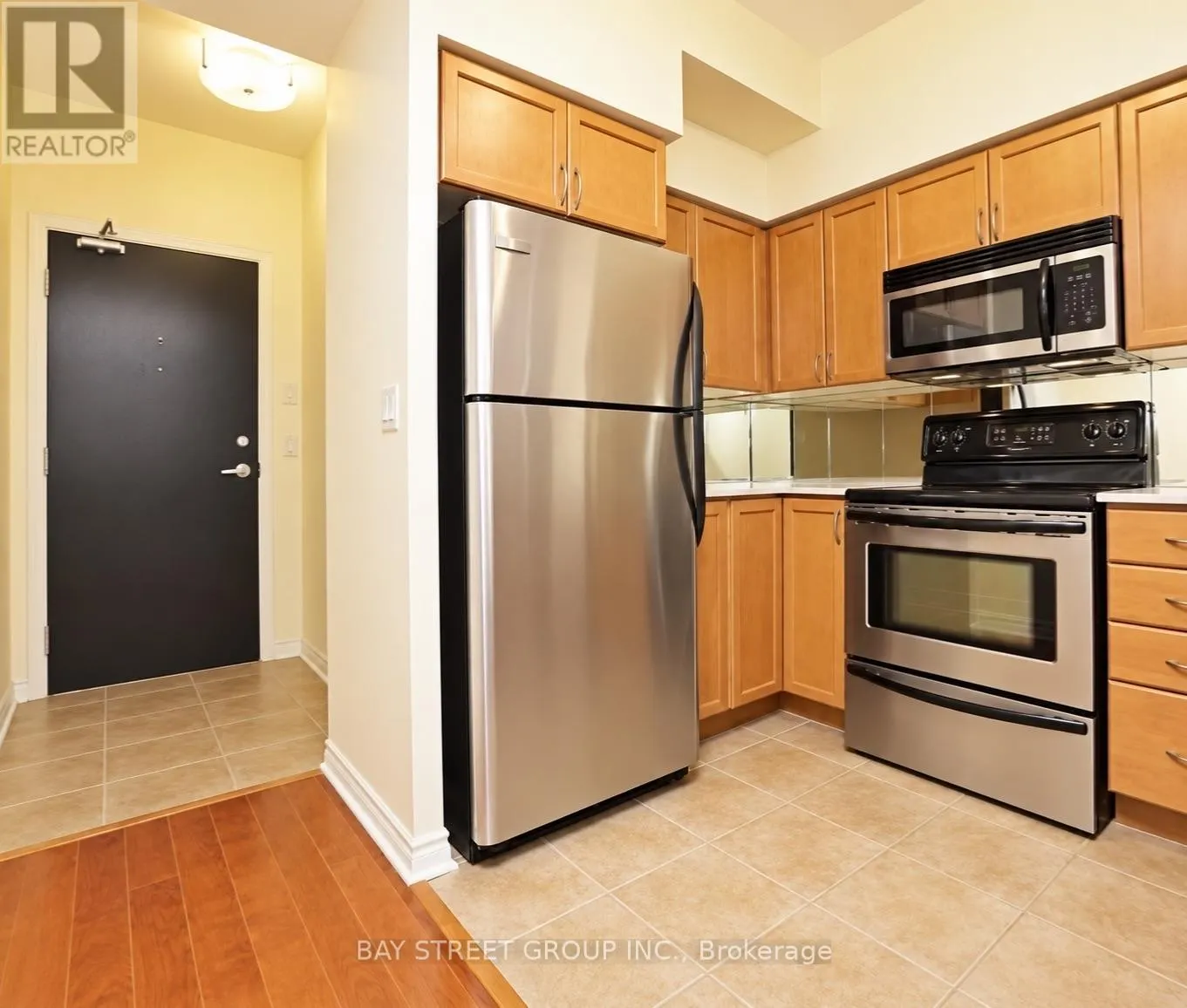 907 - 388 PRINCE OF WALES DRIVE