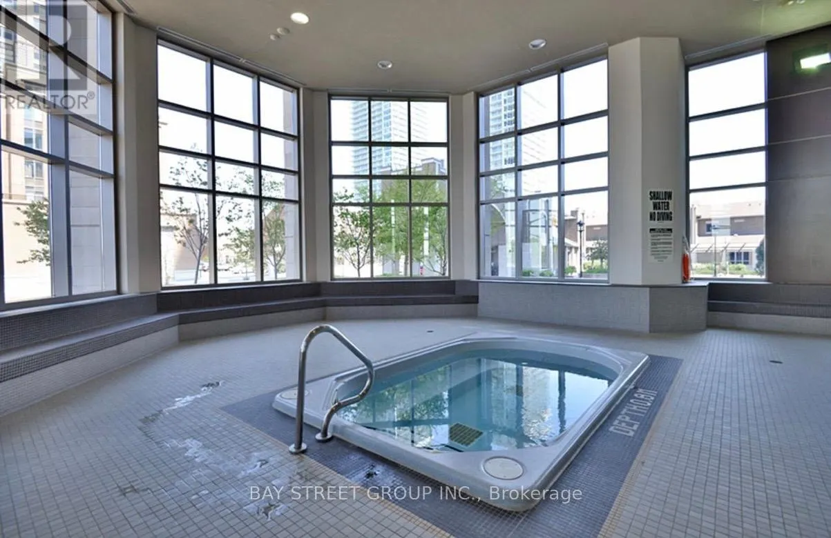 907 - 388 PRINCE OF WALES DRIVE
