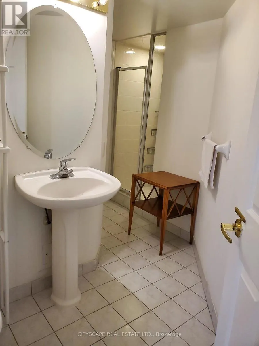 1421 - 25 KINGSBRIDGE GARDEN CIRCLE
