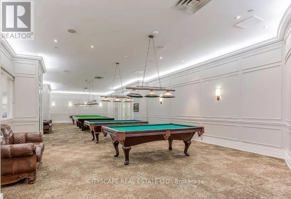1421 - 25 KINGSBRIDGE GARDEN CIRCLE