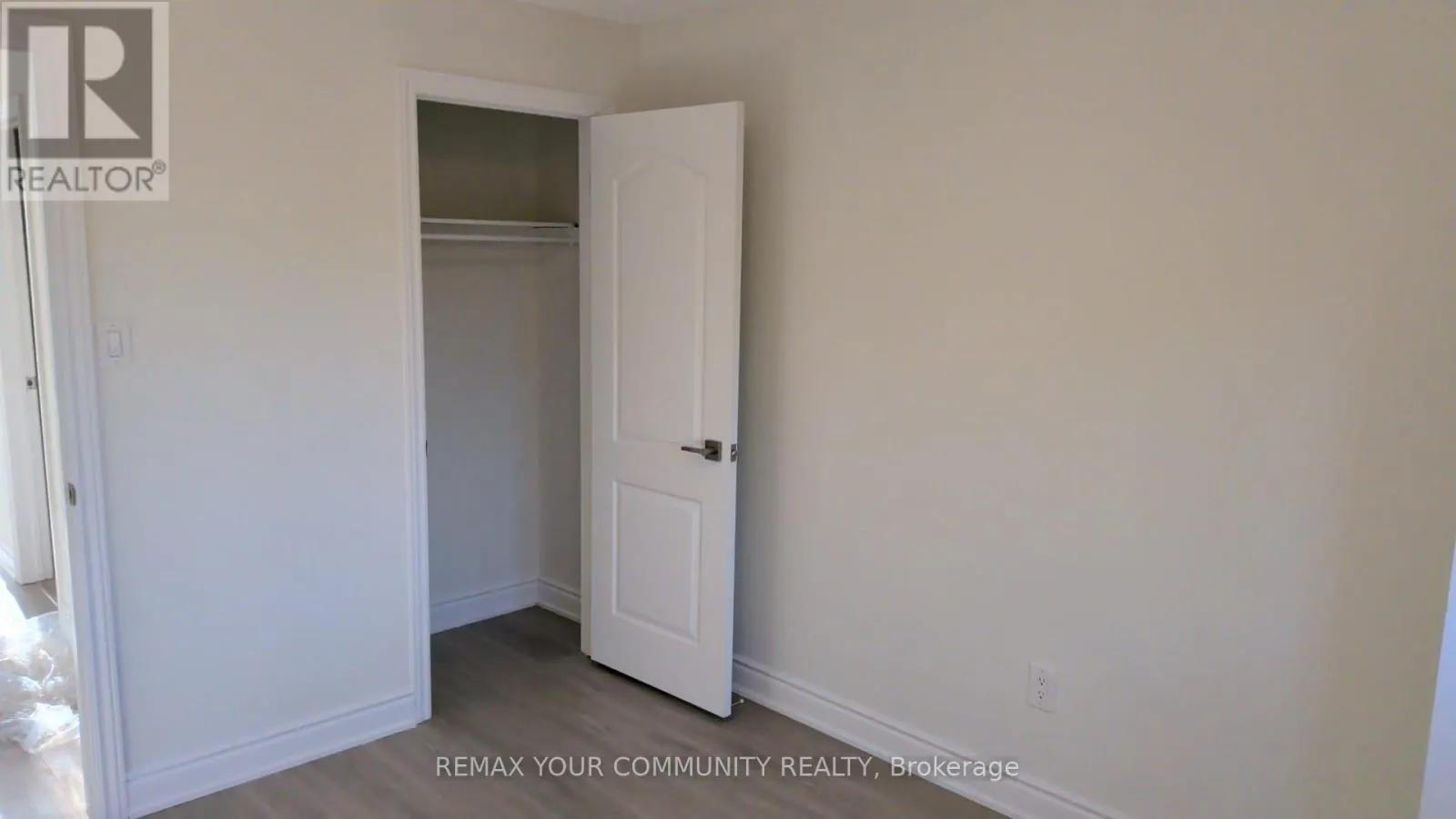 UPPER - 4 MALABAR CRESCENT S