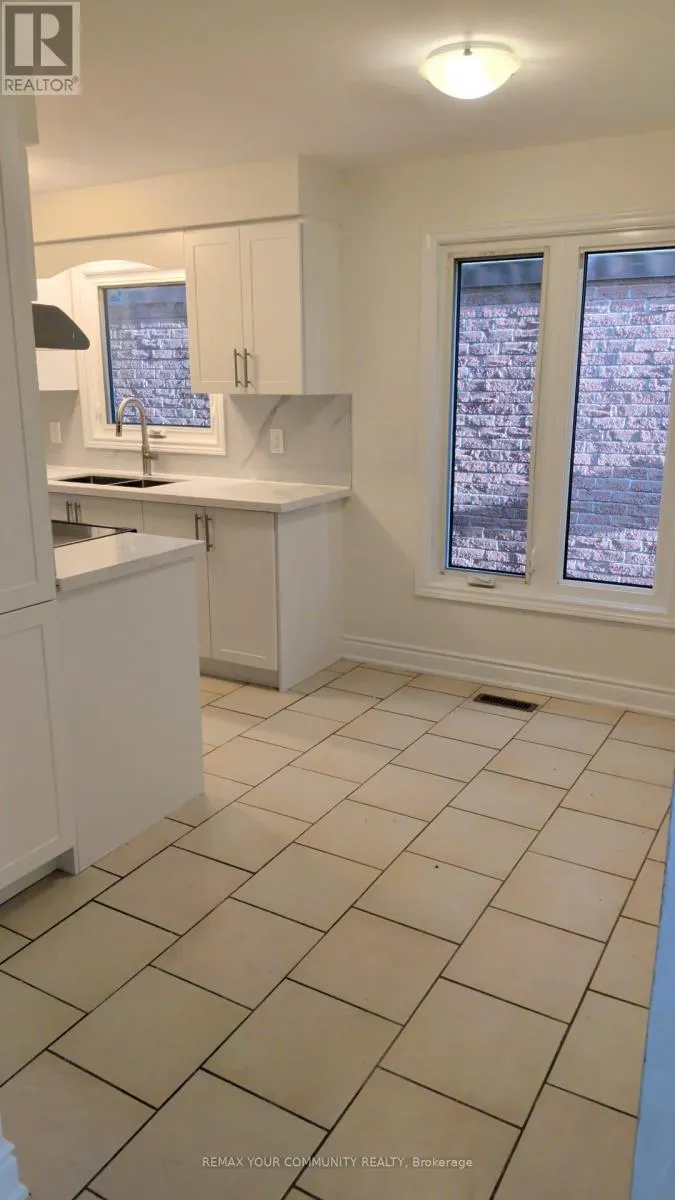 UPPER - 4 MALABAR CRESCENT S