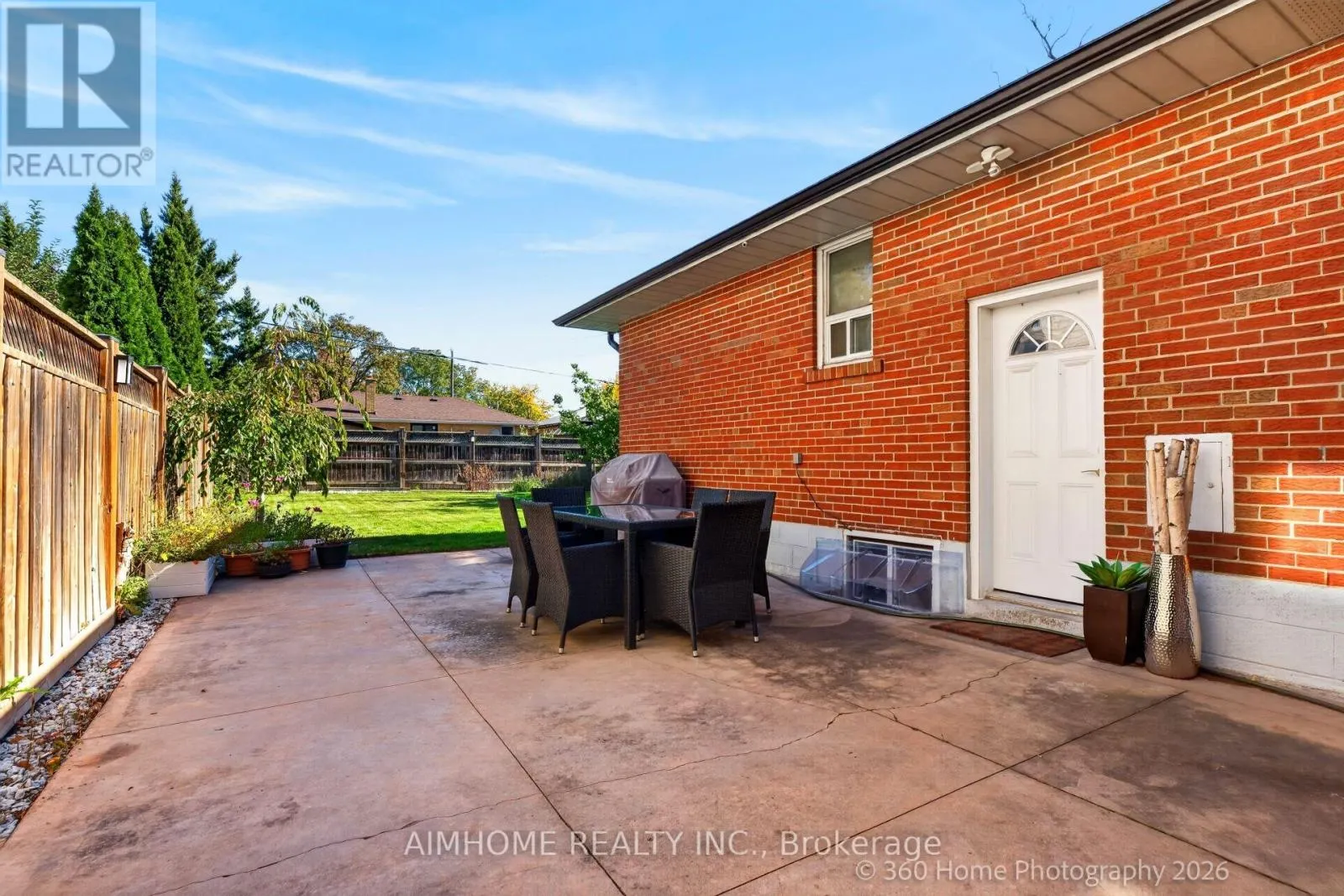 47 SILVERHILL DRIVE