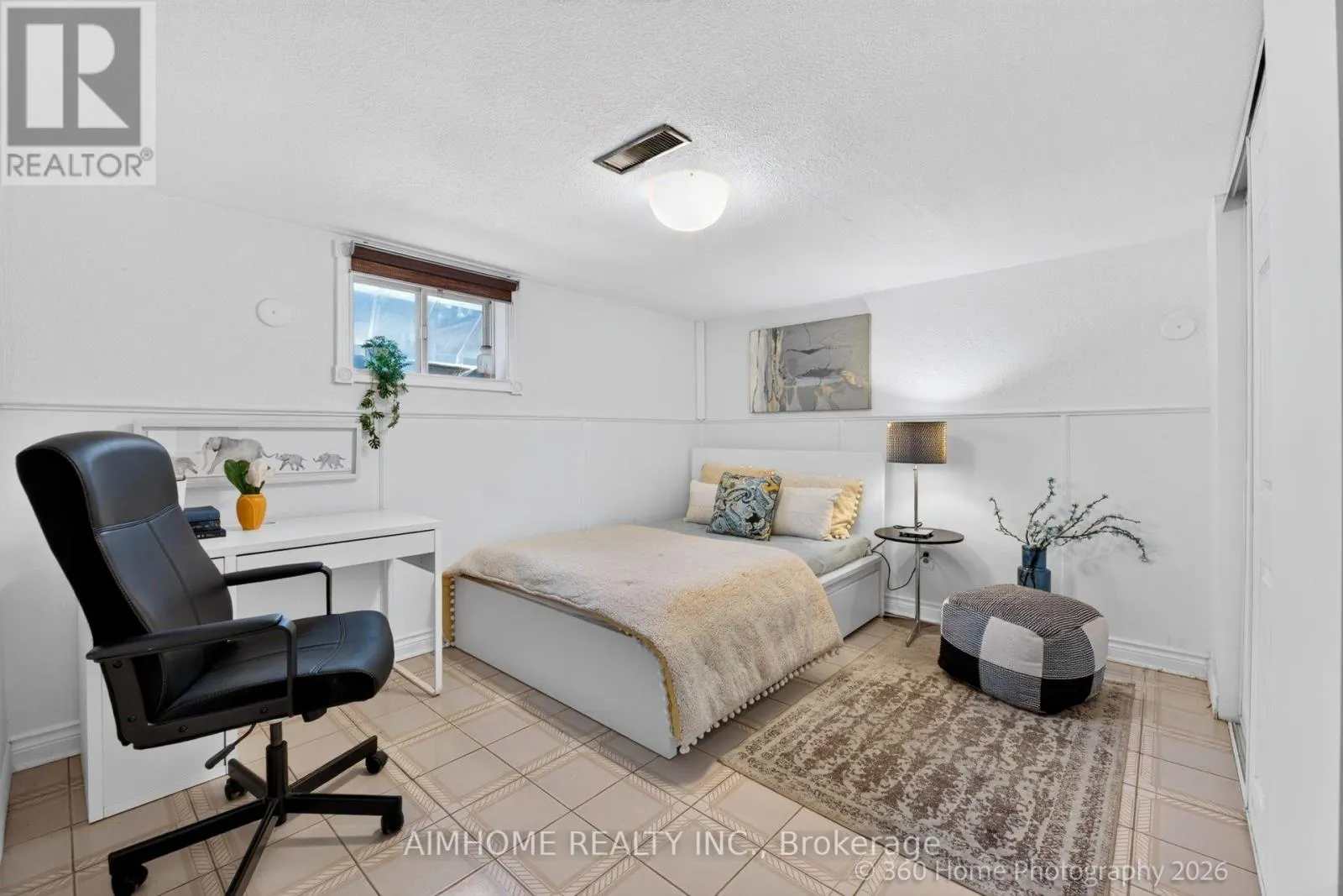 47 SILVERHILL DRIVE