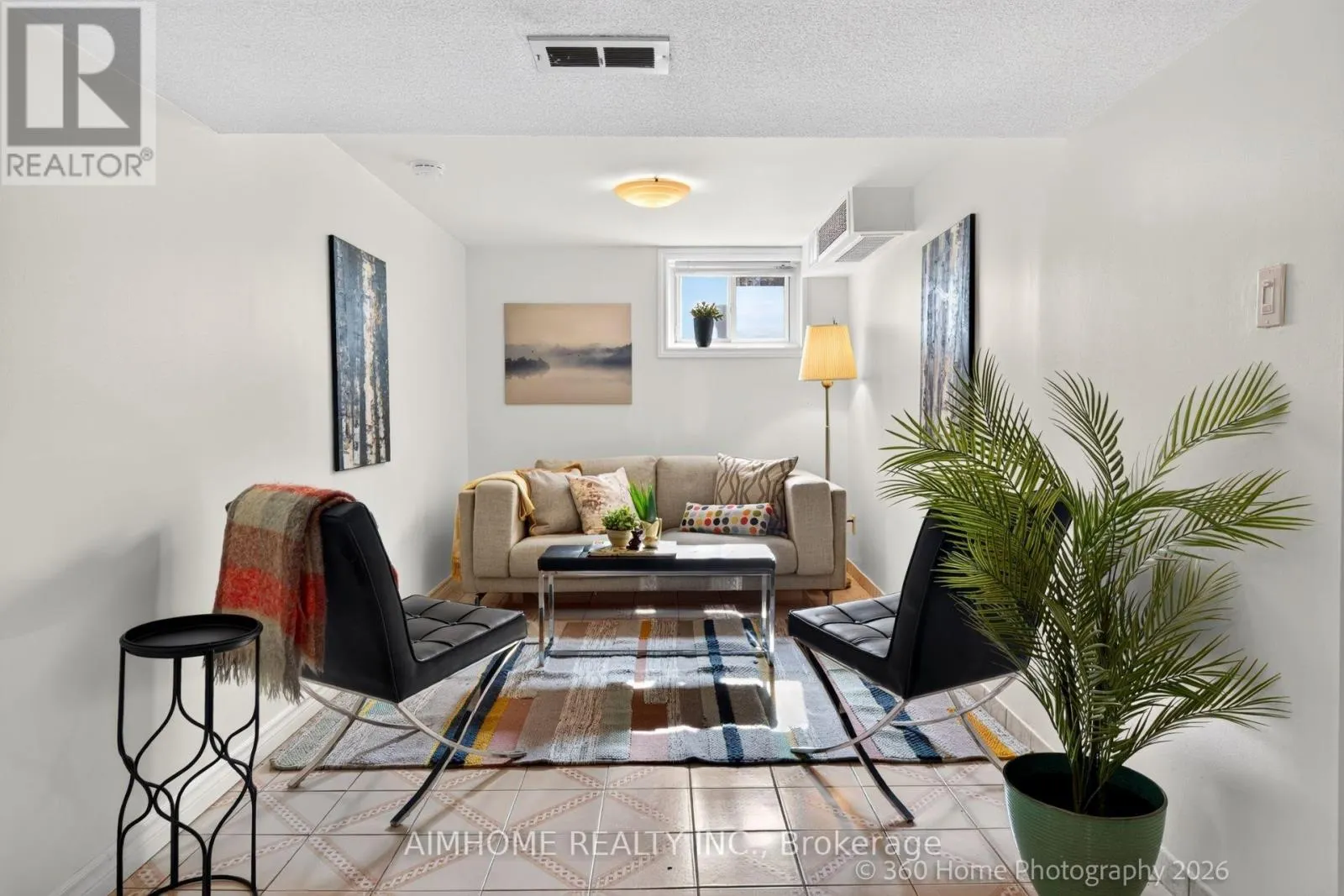 47 SILVERHILL DRIVE