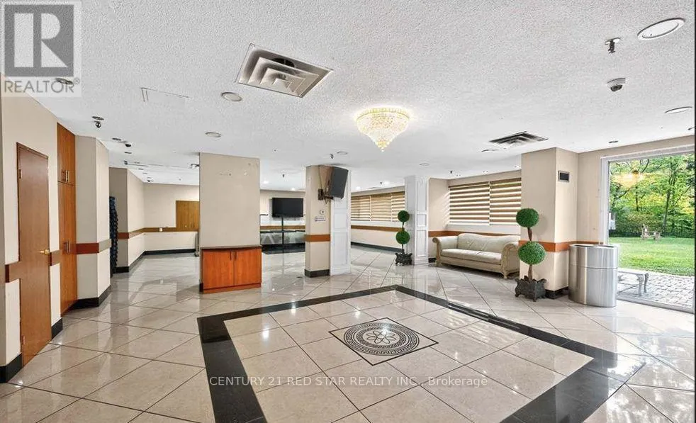 107 - 3695 KANEFF CRESCENT