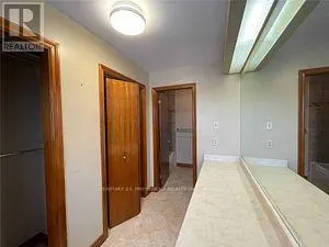 UPPER LEVEL - 13820 DIXIE ROAD W