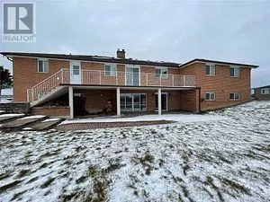 UPPER LEVEL - 13820 DIXIE ROAD W