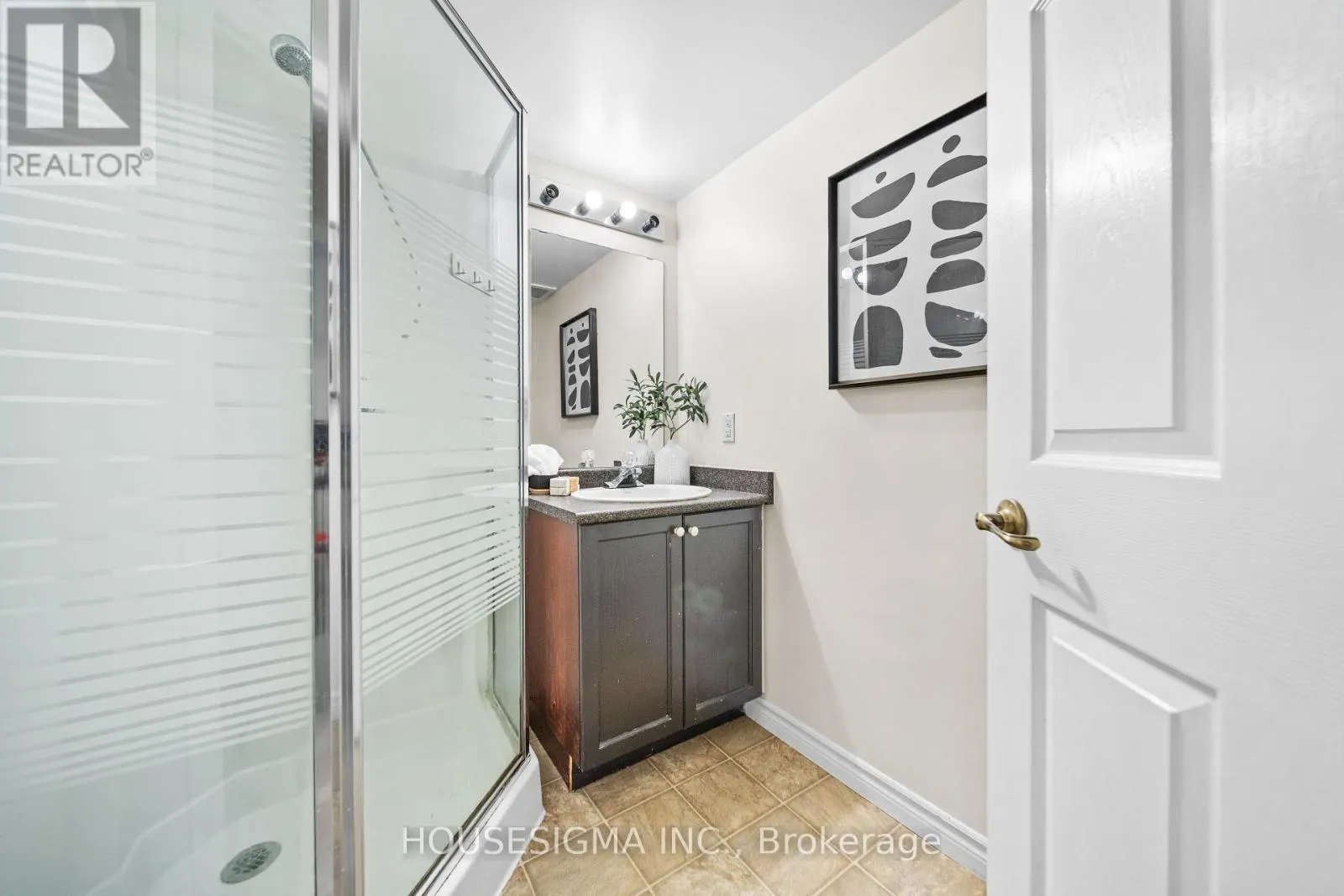 112 - 1471 MAPLE AVENUE