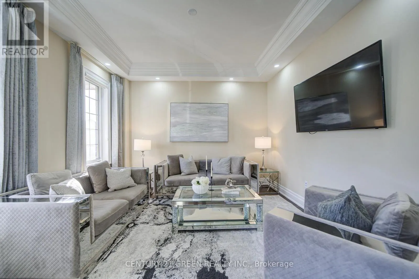 6 HACKWOOD HEIGHTS