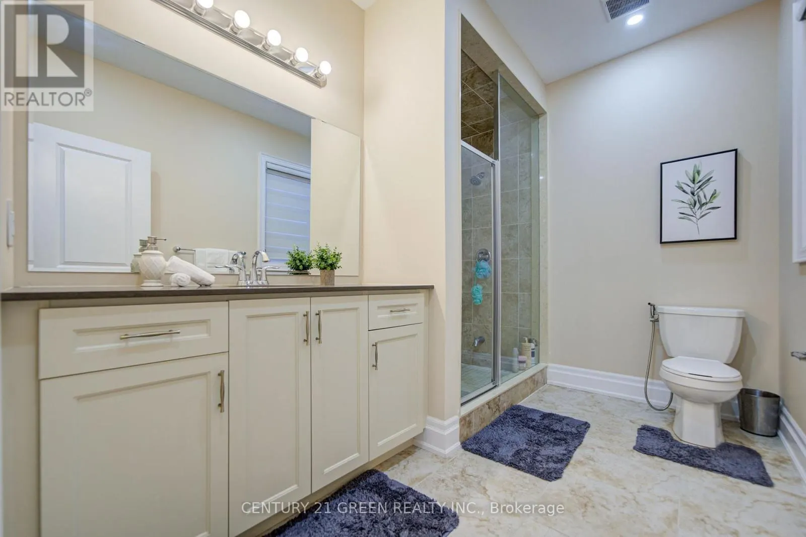 6 HACKWOOD HEIGHTS
