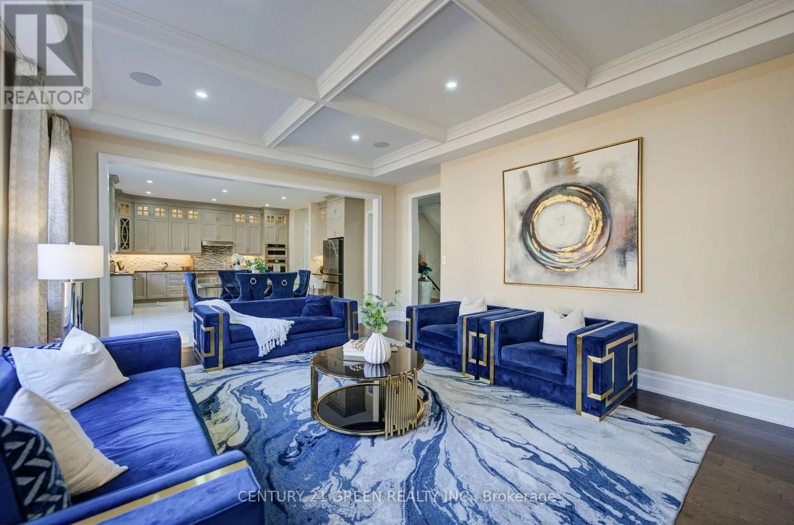 6 HACKWOOD HEIGHTS