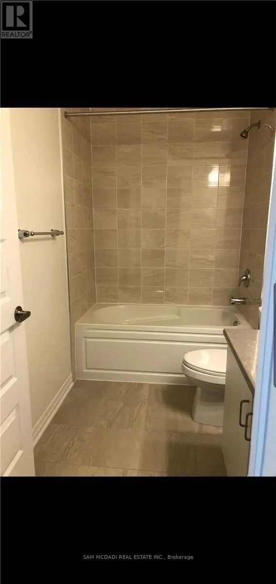 122 - 1105 LEGER WAY