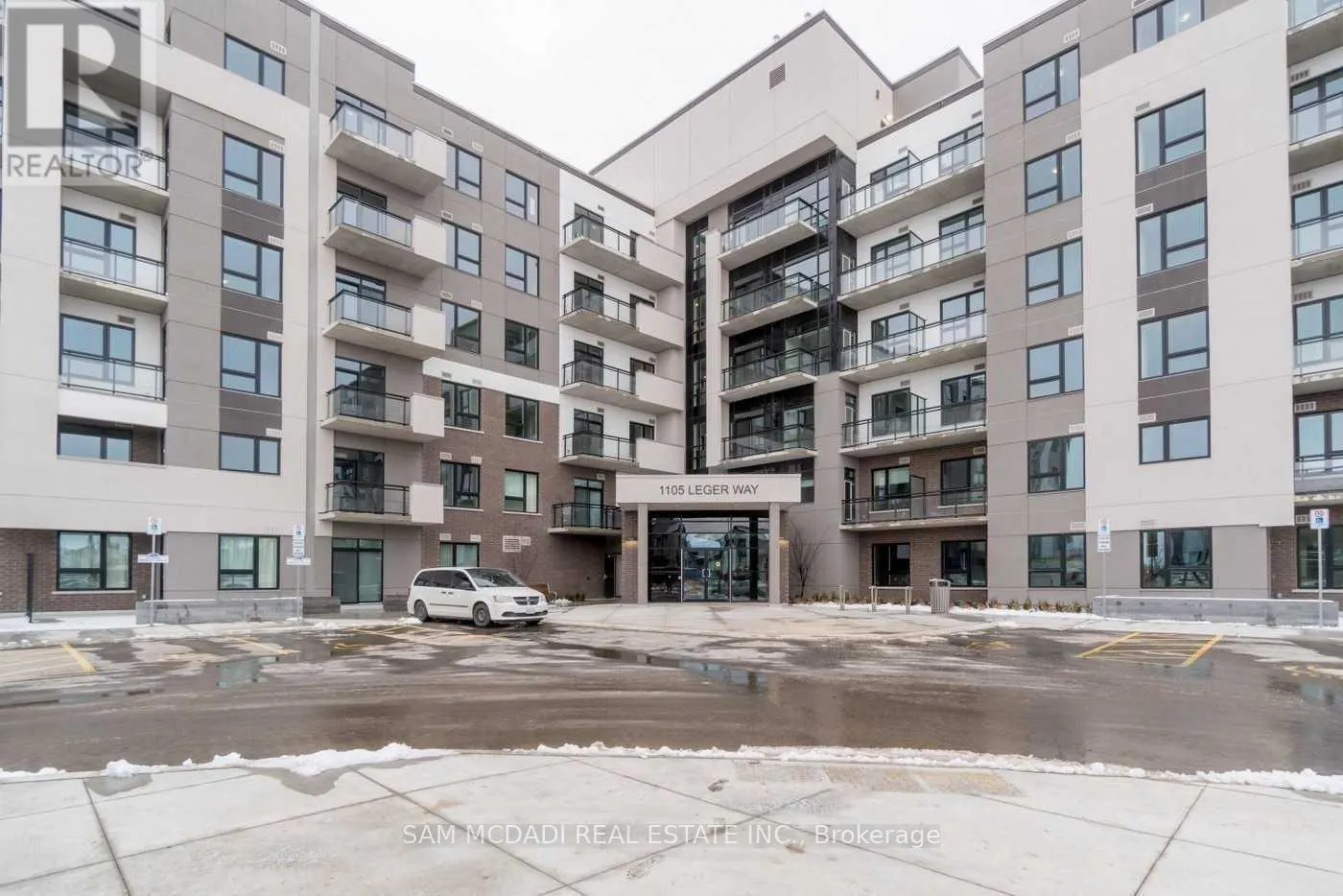 122 - 1105 LEGER WAY