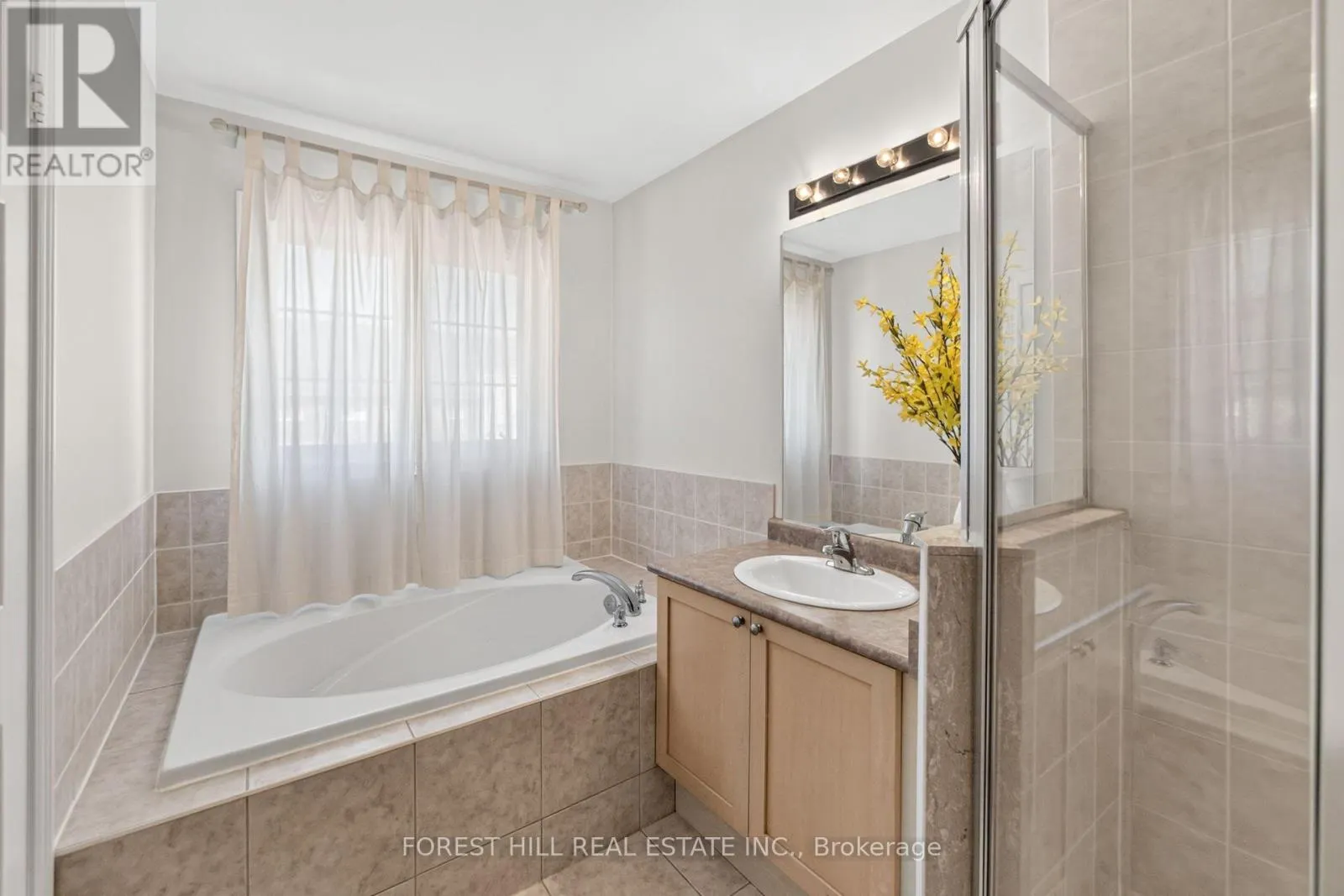 3549 EGLINTON AVENUE W