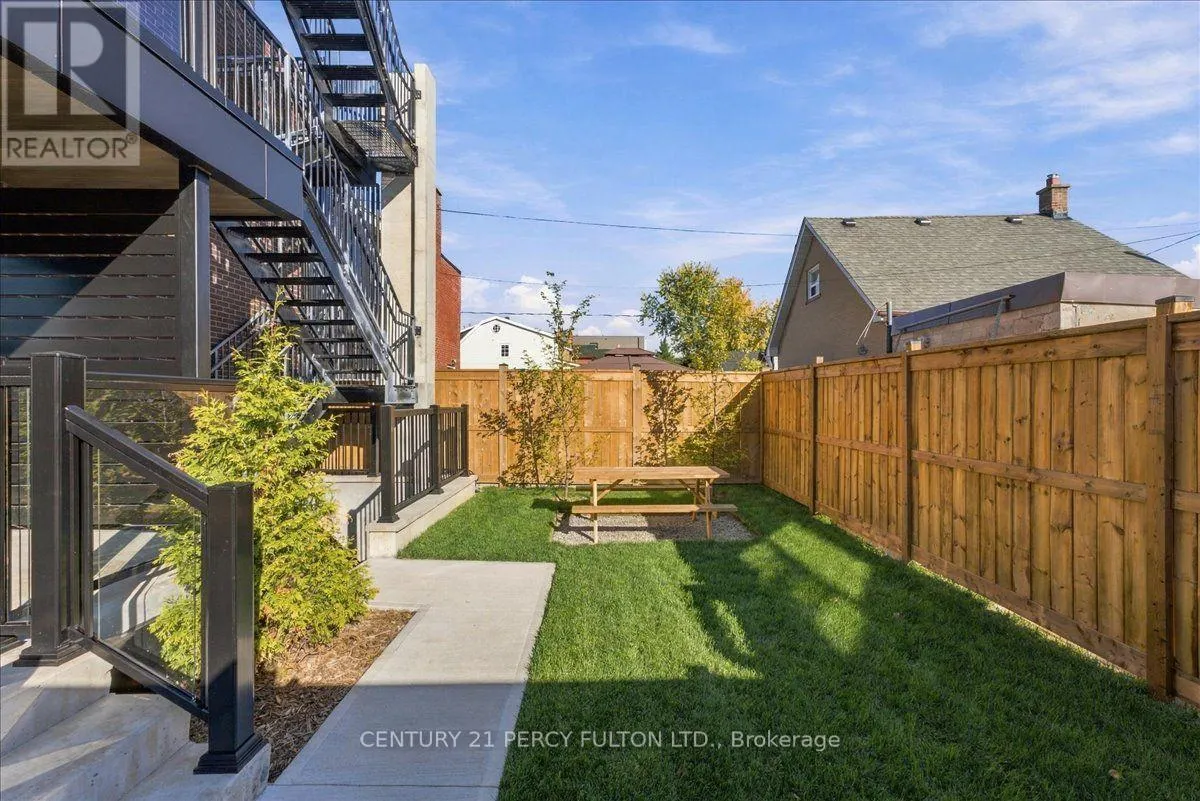 2 - 113 HATHERLEY ROAD