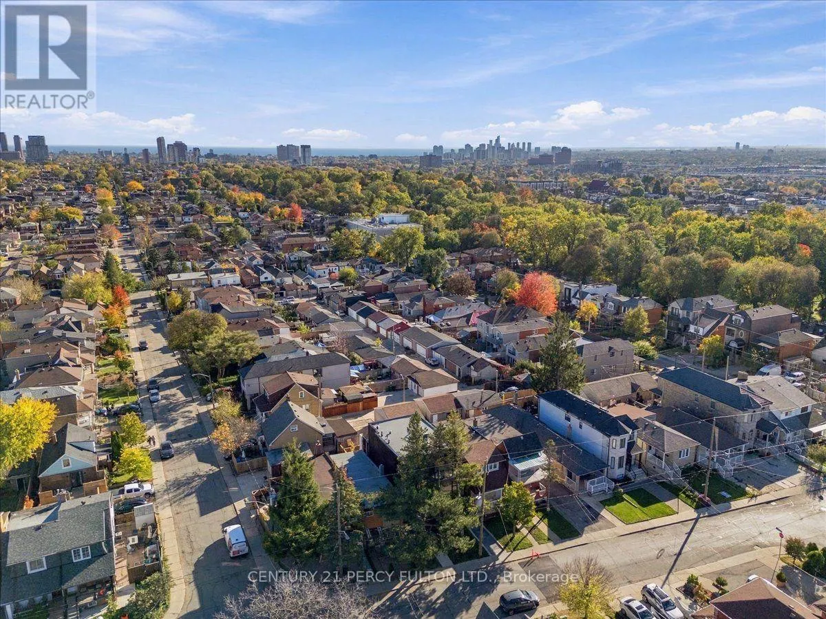 2 - 113 HATHERLEY ROAD