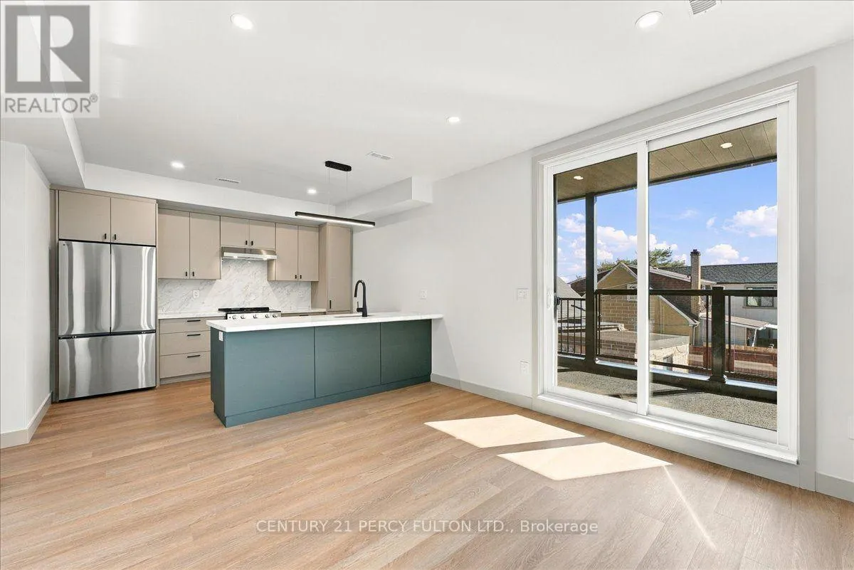 2 - 113 HATHERLEY ROAD