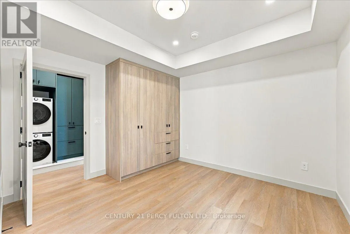 2 - 113 HATHERLEY ROAD