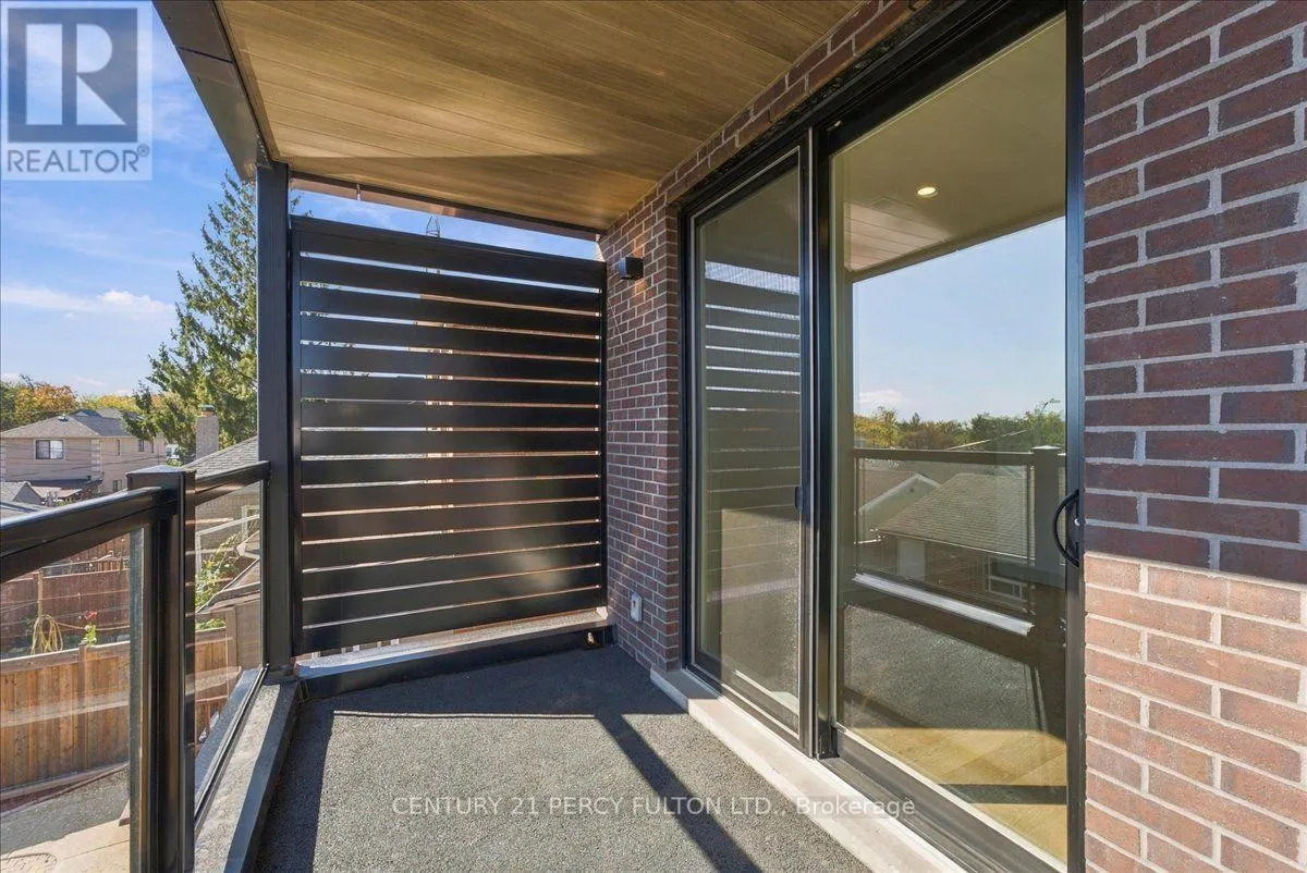 2 - 113 HATHERLEY ROAD