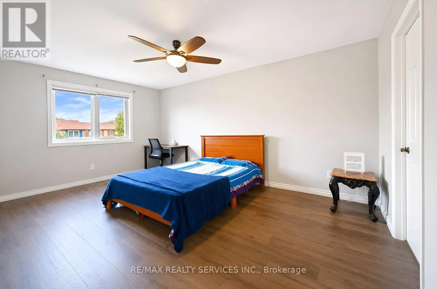 5 NIMROD CRESCENT W