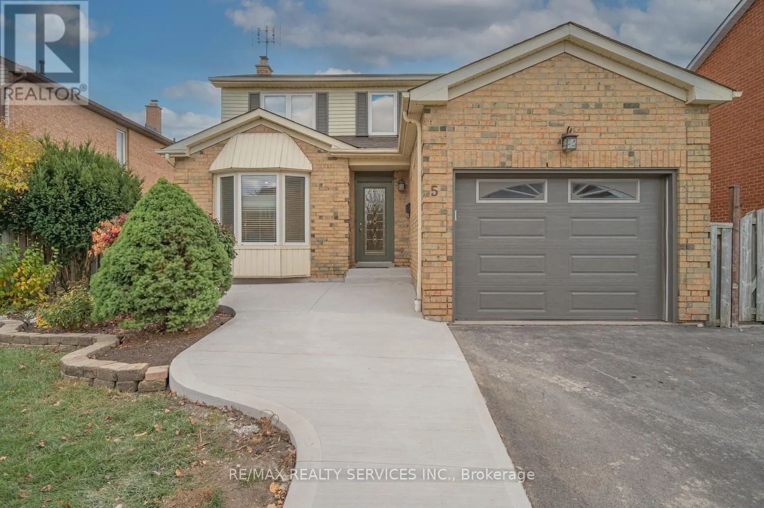 5 NIMROD CRESCENT W