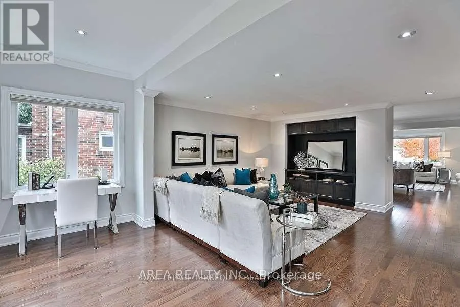 89 ASHBOURNE DRIVE
