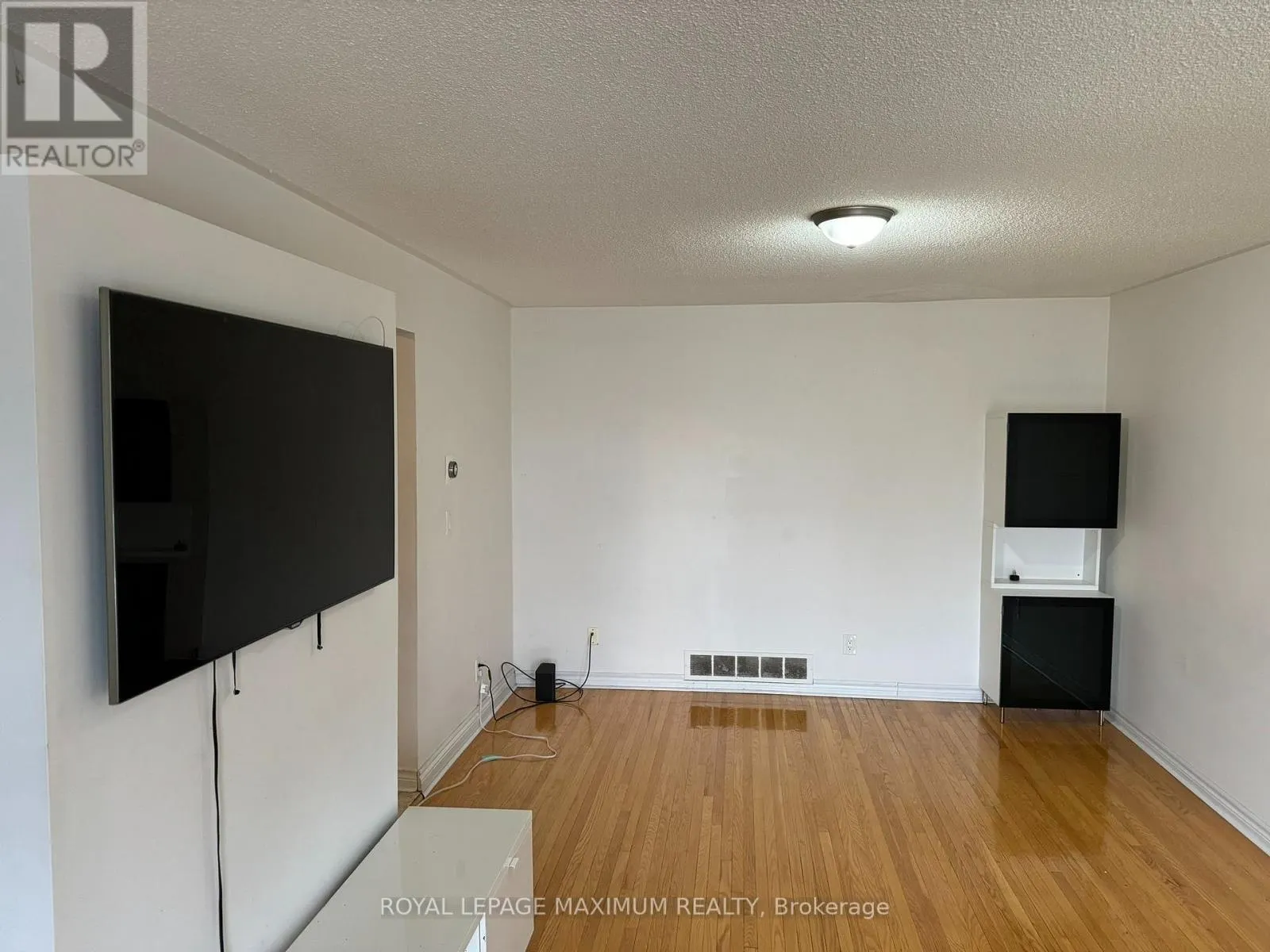 3407 CEDAR CREEK DRIVE
