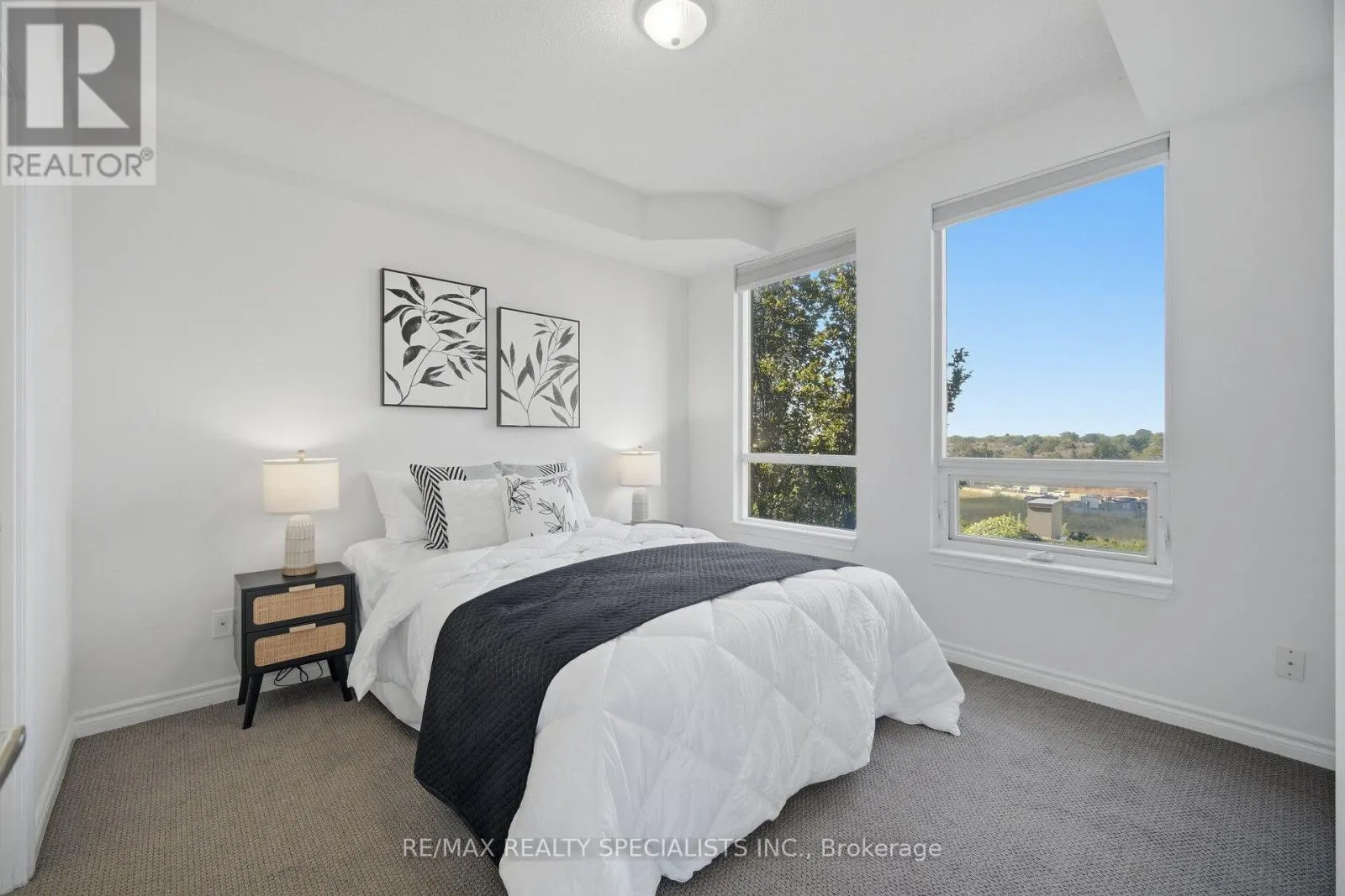 406 - 388 PRINCE OF WALES DRIVE