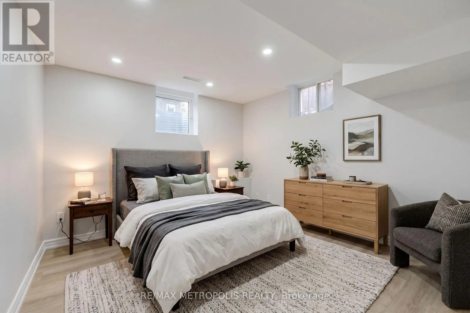 BSMT - 5919 OSPREY BOULEVARD