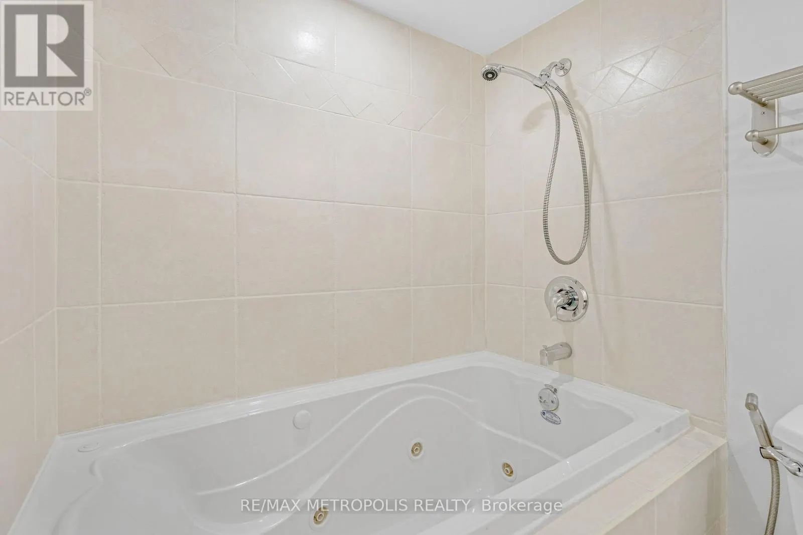 BSMT - 5919 OSPREY BOULEVARD