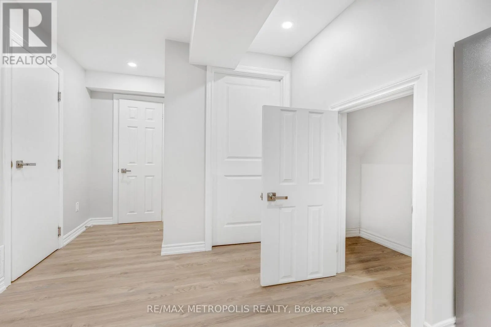 BSMT - 5919 OSPREY BOULEVARD