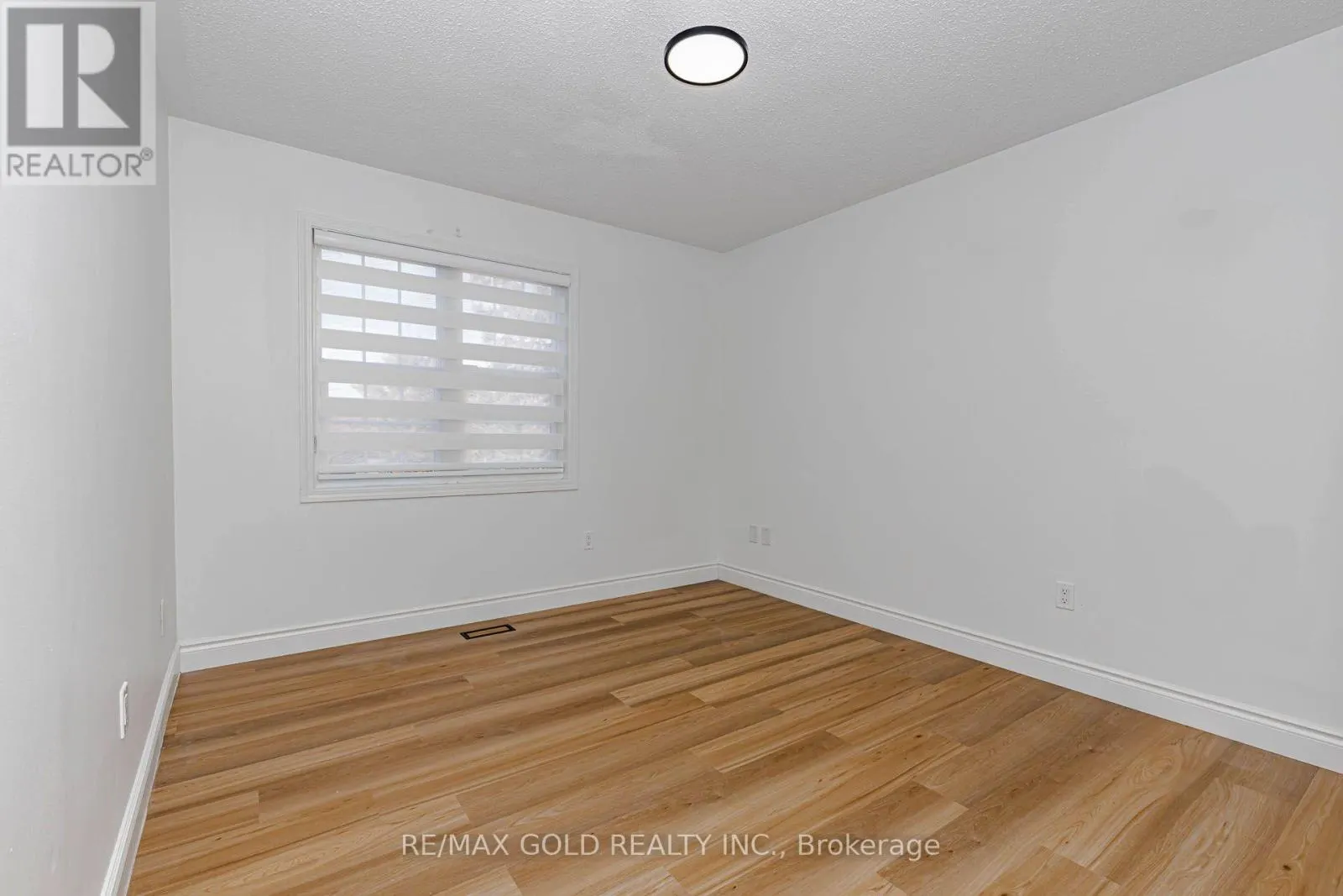 1 ORANGEGROVE DRIVE