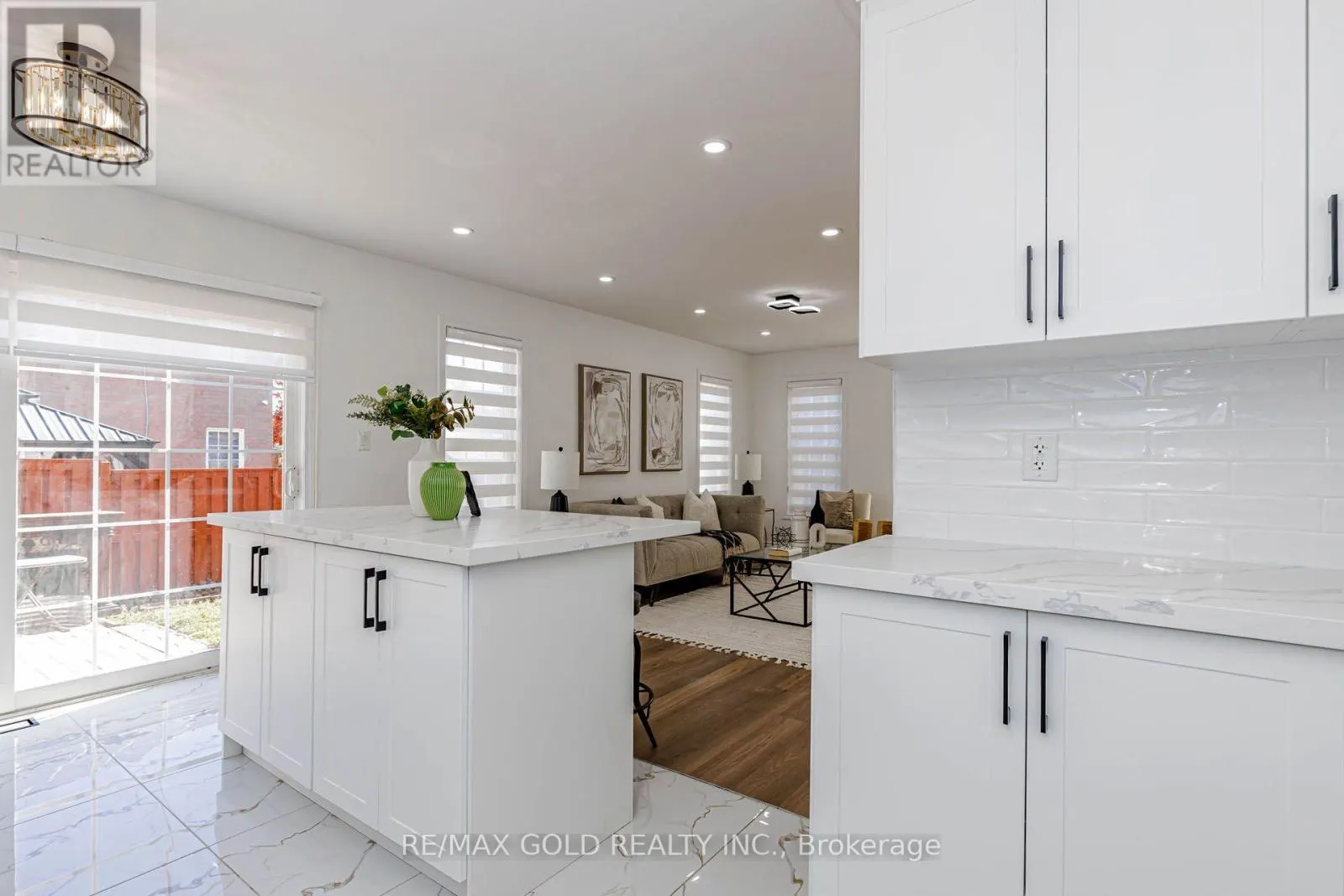 1 ORANGEGROVE DRIVE