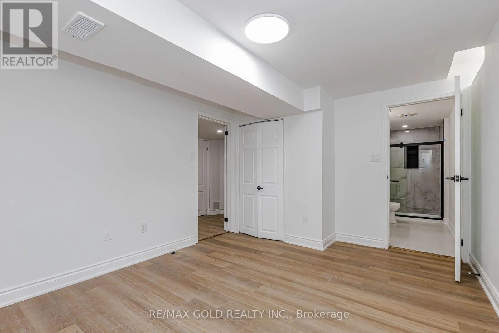 1 ORANGEGROVE DRIVE