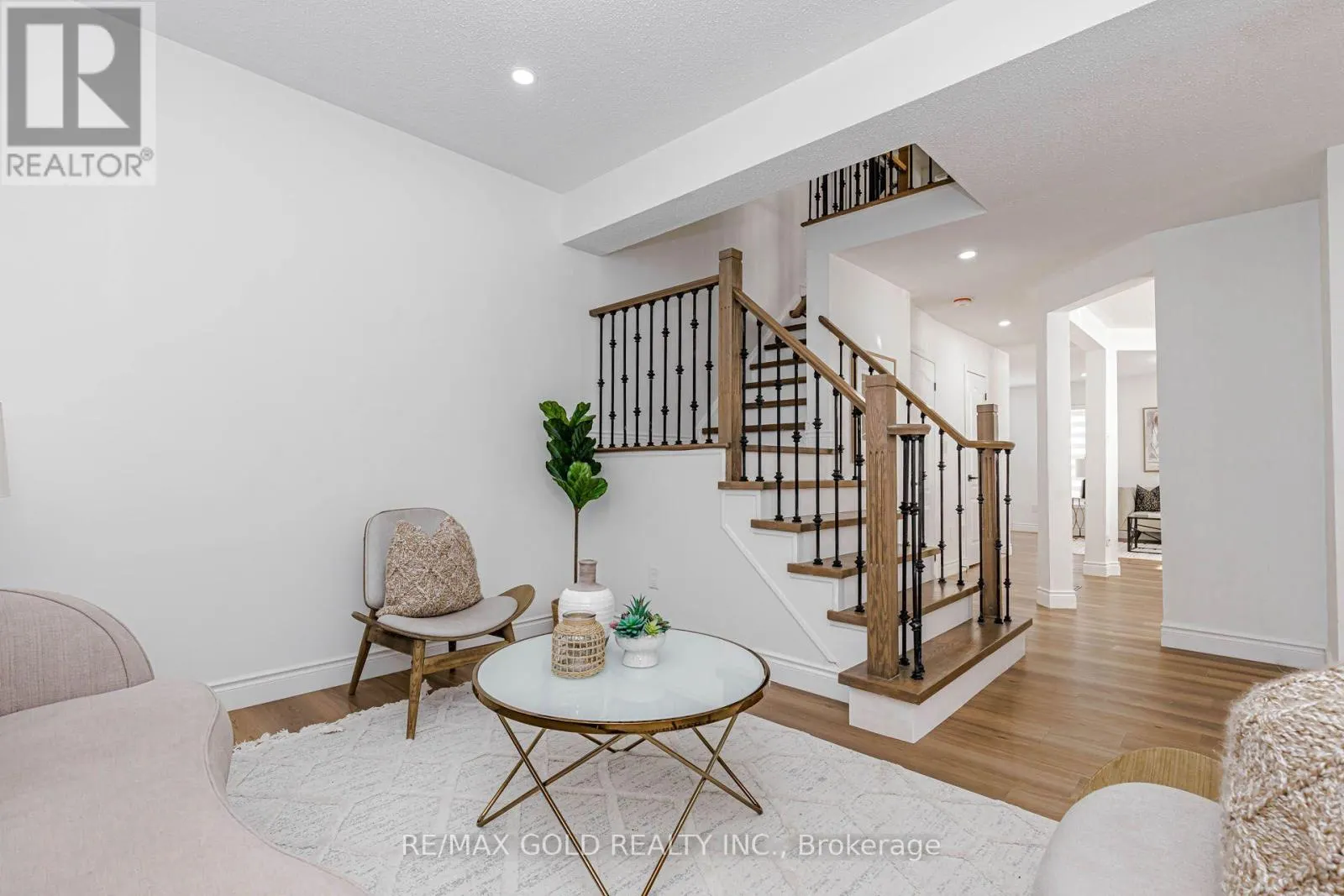 1 ORANGEGROVE DRIVE
