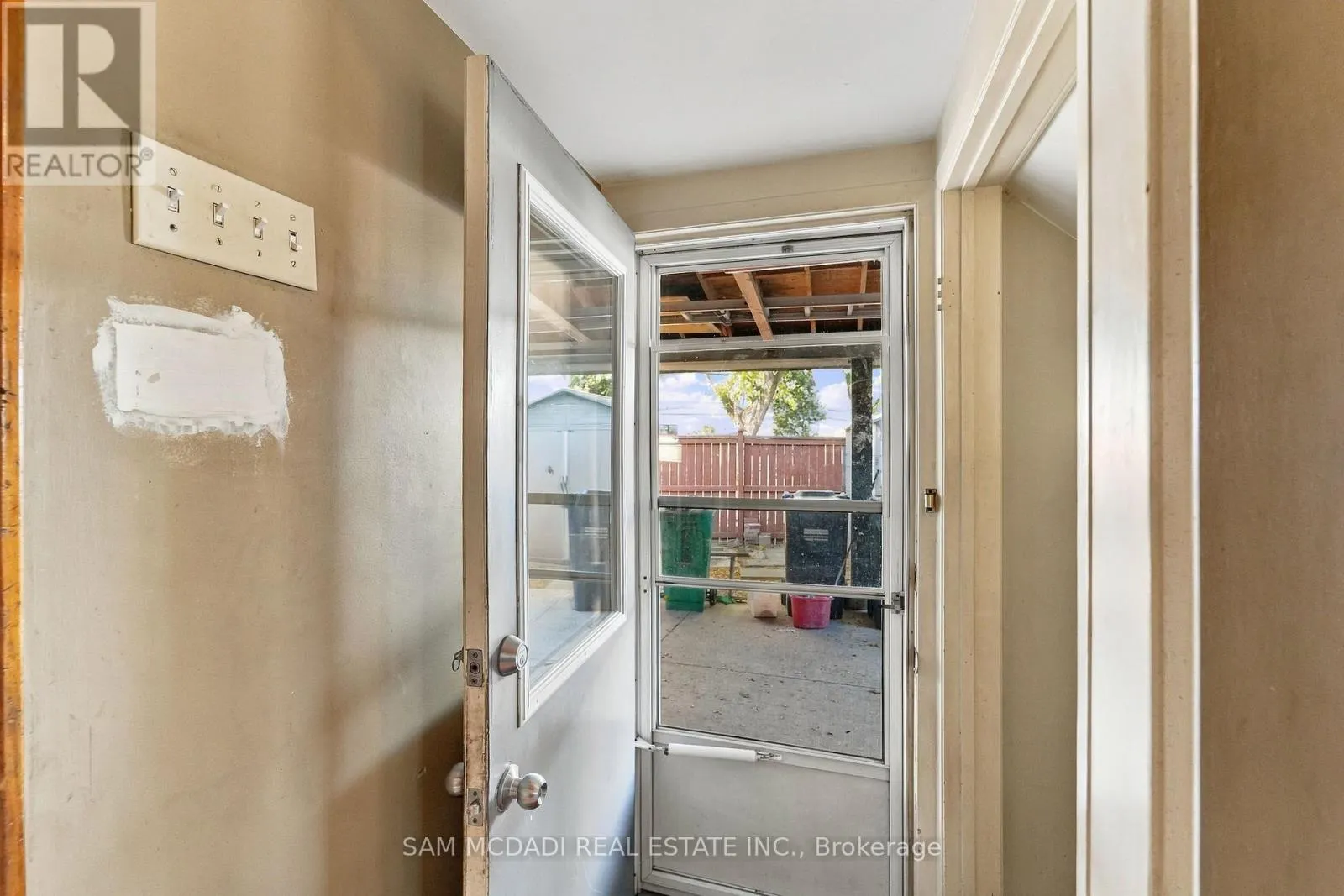 561 TEDWYN DRIVE