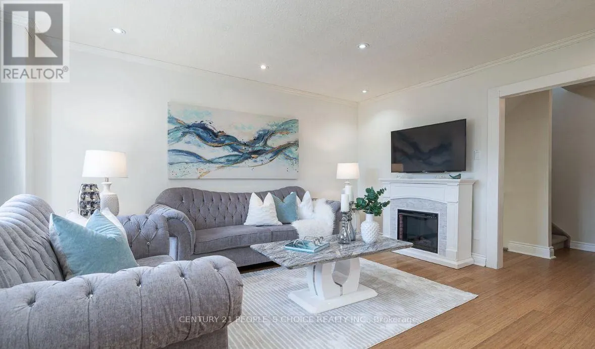MAIN - 21 RAWLING CRESCENT