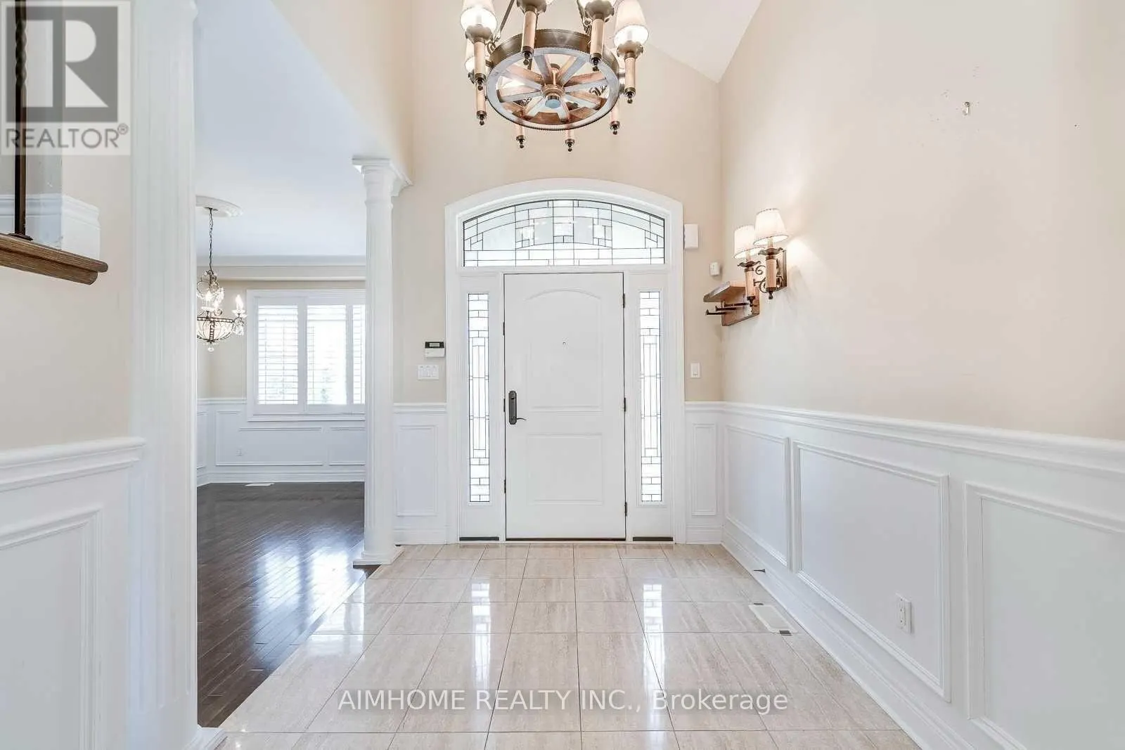 2489 LYNDHURST DRIVE