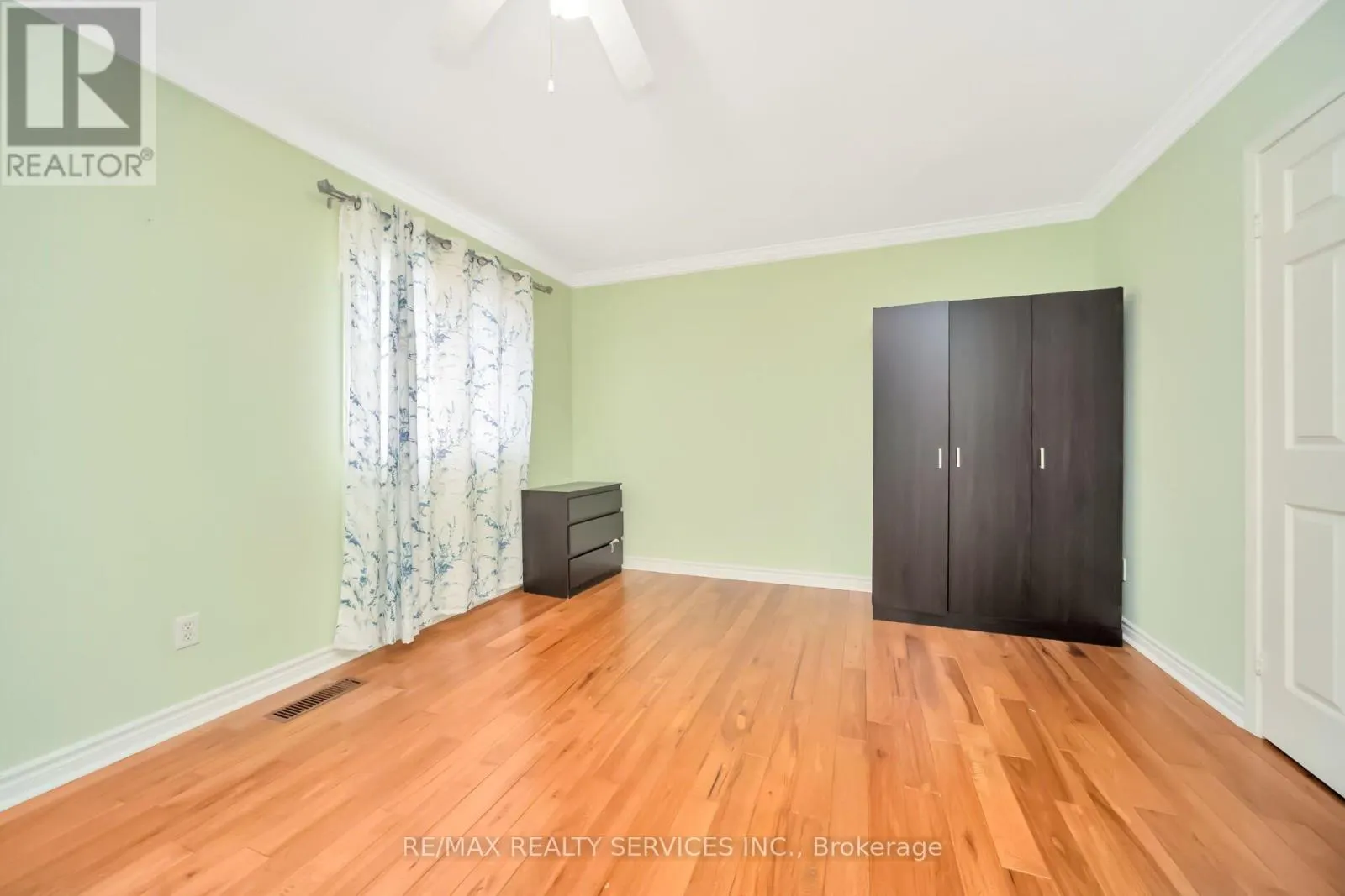 68 - 68 BARONWOOD COURT